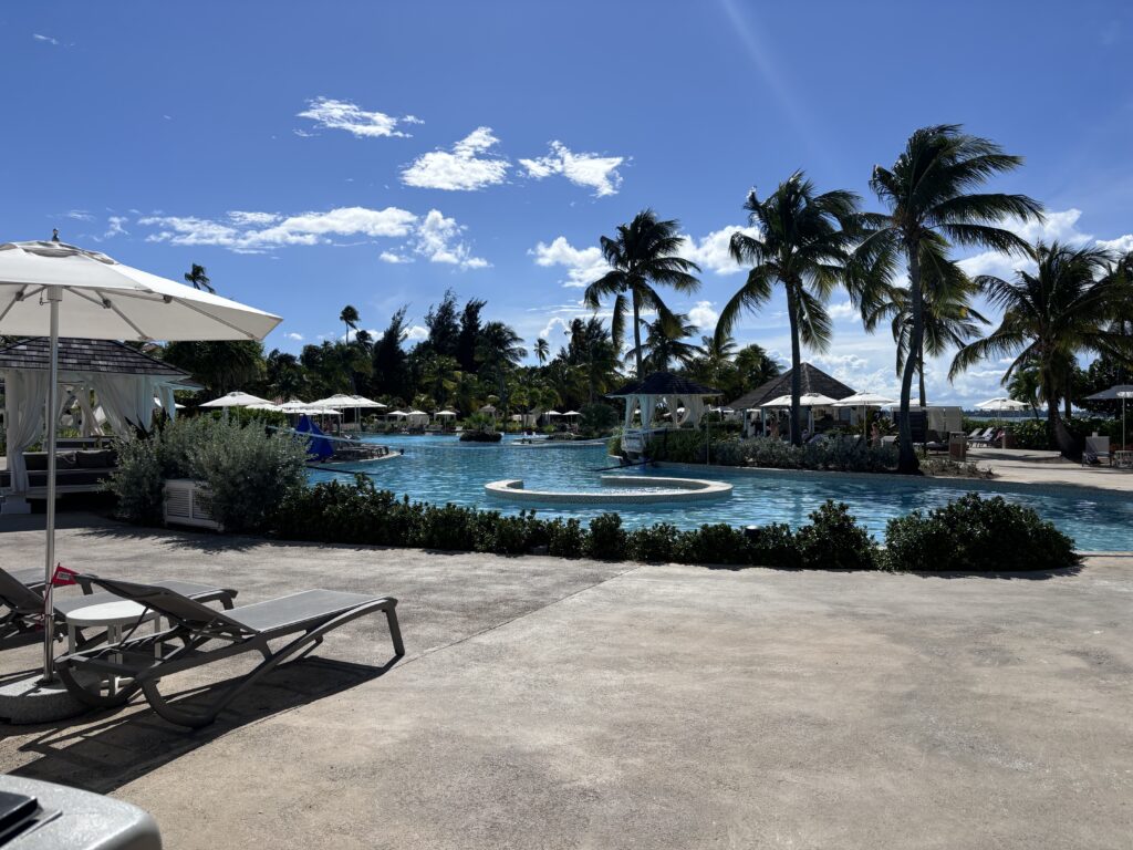Grand Hyatt Reserve hotel pool